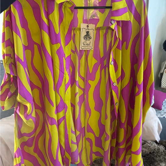 Brand new with tags! - Picture 2 of 3